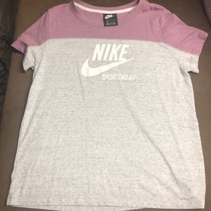 Nike short sleeve
